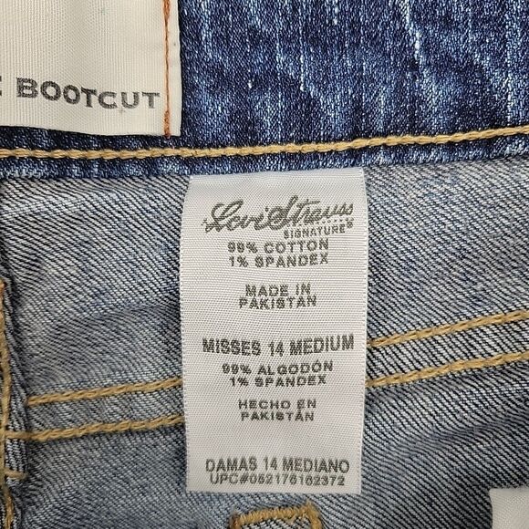 Levis Strauss Signature Womens Jeans Size 14 Medium 34x31 Mid Rise Bootcut Vtg - Picture 7 of 11